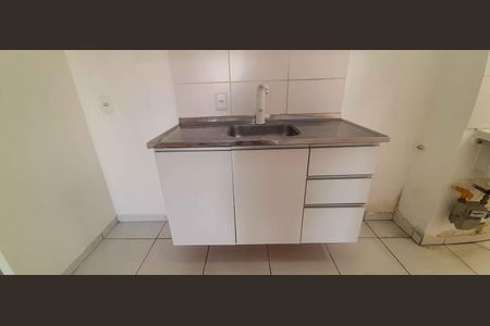 Apartamento à venda com 48m², 2 quartos e 1 vaga Apartamento à venda com 48m², 2 quartos e 1 vagaCozinha
