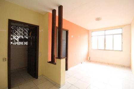 Casa de condomínio à venda com 100m², 4 quartos e sem vagaSala 2