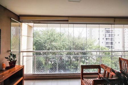 Apartamento à venda com 145m², 4 quartos e 2 vagas Apartamento à venda com 145m², 4 quartos e 2 vagasVIsta