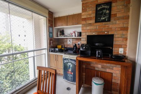 Apartamento à venda com 145m², 4 quartos e 2 vagas Apartamento à venda com 145m², 4 quartos e 2 vagasVaranda gourmet