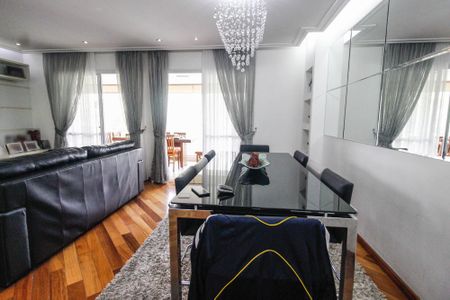Apartamento à venda com 145m², 4 quartos e 2 vagas Apartamento à venda com 145m², 4 quartos e 2 vagasSala