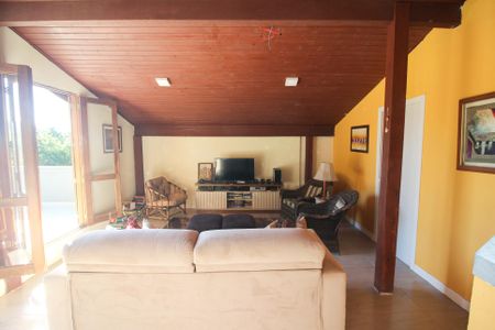 Casa à venda com 400m², 4 quartos e 5 vagas Casa à venda com 400m², 4 quartos e 5 vagasSuíte 3