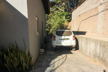 Casa à venda com 400m², 4 quartos e 5 vagas Casa à venda com 400m², 4 quartos e 5 vagasGaragem