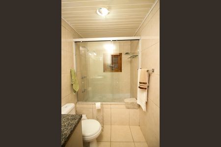 Casa à venda com 400m², 4 quartos e 5 vagas Casa à venda com 400m², 4 quartos e 5 vagasBanheiro da Suíte 4