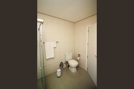 Casa à venda com 400m², 4 quartos e 5 vagas Casa à venda com 400m², 4 quartos e 5 vagasBanheiro da Suíte 1