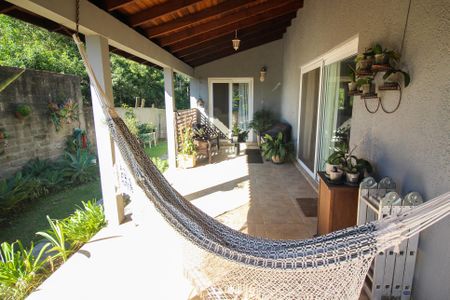 Casa à venda com 400m², 4 quartos e 5 vagas Casa à venda com 400m², 4 quartos e 5 vagasVaranda da Sala
