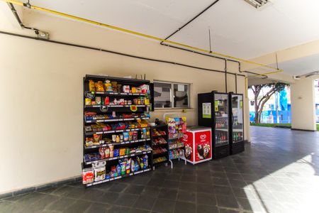 Apartamento para alugar com 58m², 2 quartos e 1 vaga Apartamento para alugar com 58m², 2 quartos e 1 vagaÁrea Comum Mercadinho