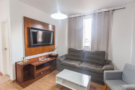 Apartamento à venda com 80m², 3 quartos e 1 vaga Apartamento à venda com 80m², 3 quartos e 1 vagaSala