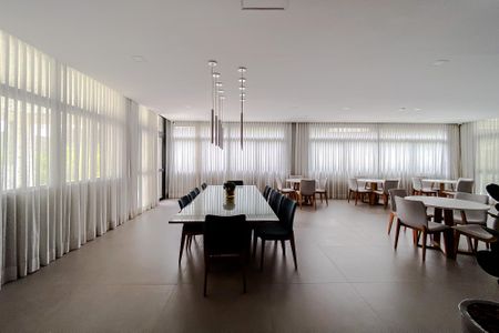 Apartamento à venda com 144m², 3 quartos e 2 vagasÁrea comum - Salão de festas