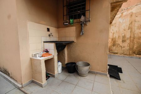 Casa à venda com 581m², 10 quartos e 5 vagas Casa à venda com 581m², 10 quartos e 5 vagasÁrea de serviço casa 3