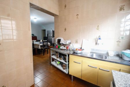 Casa à venda com 581m², 10 quartos e 5 vagas Casa à venda com 581m², 10 quartos e 5 vagasCozinha casa 1