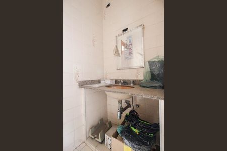 Casa à venda com 581m², 10 quartos e 5 vagas Casa à venda com 581m², 10 quartos e 5 vagasBanheiro casa 2