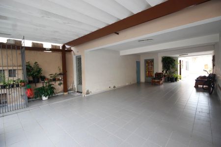 Casa à venda com 581m², 10 quartos e 5 vagas Casa à venda com 581m², 10 quartos e 5 vagasGaragem