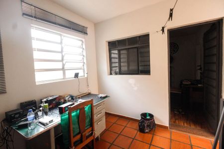 Casa à venda com 581m², 10 quartos e 5 vagas Casa à venda com 581m², 10 quartos e 5 vagasQuarto de serviço 3 casa 2