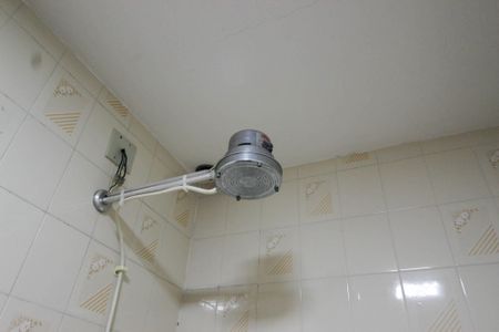 Casa à venda com 581m², 10 quartos e 5 vagas Casa à venda com 581m², 10 quartos e 5 vagasBanheiro de serviço 2 casa 2