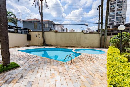 Apartamento à venda com 58m², 2 quartos e 1 vaga Apartamento à venda com 58m², 2 quartos e 1 vagaÁrea comum - Piscina