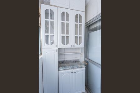 Apartamento à venda com 58m², 2 quartos e 1 vaga Apartamento à venda com 58m², 2 quartos e 1 vagaÁrea de Serviço