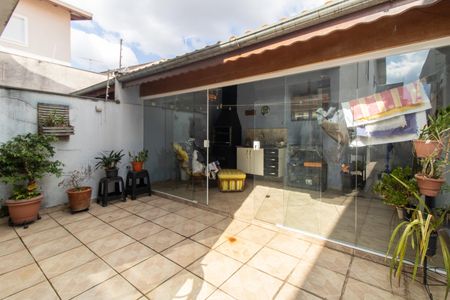 Casa à venda com 150m², 3 quartos e 2 vagas Casa à venda com 150m², 3 quartos e 2 vagasArea Externa