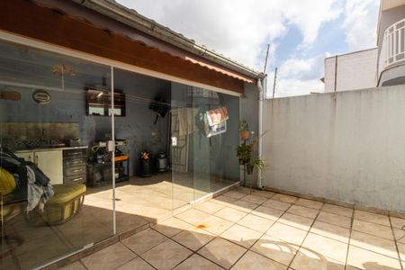 Casa à venda com 150m², 3 quartos e 2 vagas Casa à venda com 150m², 3 quartos e 2 vagasArea Externa