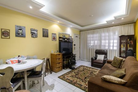 Casa à venda com 150m², 3 quartos e 2 vagas Casa à venda com 150m², 3 quartos e 2 vagasSala