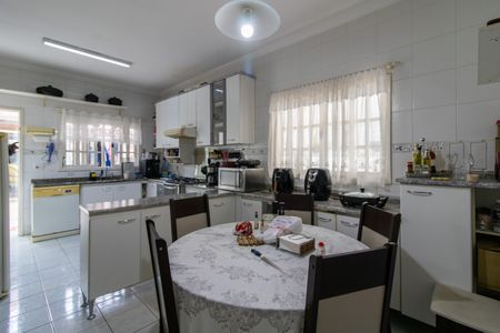 Casa à venda com 150m², 3 quartos e 2 vagas Casa à venda com 150m², 3 quartos e 2 vagasCopa