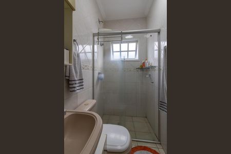 Casa à venda com 150m², 3 quartos e 2 vagas Casa à venda com 150m², 3 quartos e 2 vagasBanheiro Suíte