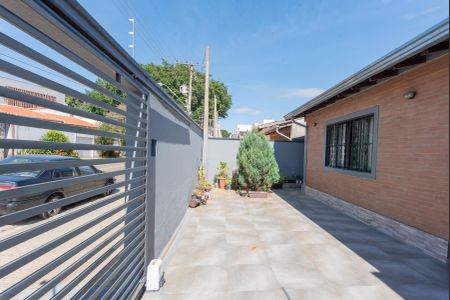 Casa à venda com 142m², 3 quartos e 2 vagas Casa à venda com 142m², 3 quartos e 2 vagasJardim e Garagem