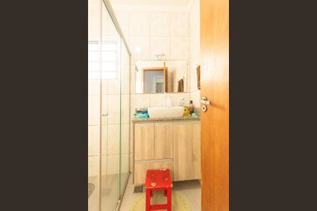 Casa à venda com 142m², 3 quartos e 2 vagas Casa à venda com 142m², 3 quartos e 2 vagasBanheiro Social