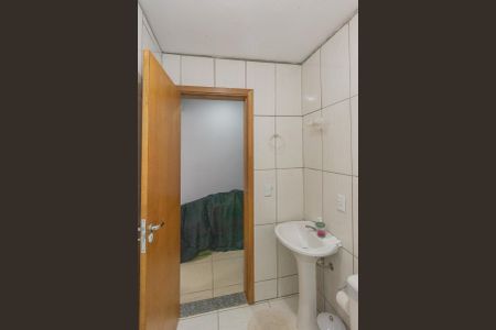 Casa à venda com 142m², 3 quartos e 2 vagas Casa à venda com 142m², 3 quartos e 2 vagasBanheiro de serviço