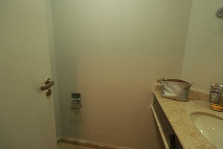 Apartamento à venda com 205m², 4 quartos e 2 vagasLavabo