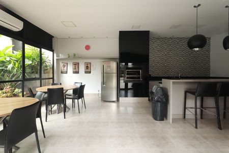 Apartamento à venda com 205m², 4 quartos e 2 vagasÁrea comum - Salão de festas