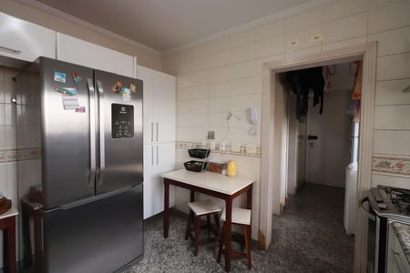 Apartamento à venda com 205m², 4 quartos e 2 vagasCozinha