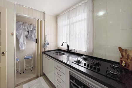 Apartamento à venda com 56m², 2 quartos e 1 vaga Apartamento à venda com 56m², 2 quartos e 1 vagaCozinha