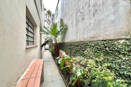 Casa à venda com 200m², 4 quartos e 2 vagas Casa à venda com 200m², 4 quartos e 2 vagasQuintal