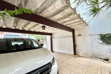 Casa à venda com 200m², 4 quartos e 2 vagas Casa à venda com 200m², 4 quartos e 2 vagasGaragem