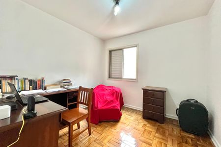 Casa à venda com 200m², 4 quartos e 2 vagas Casa à venda com 200m², 4 quartos e 2 vagasQuarto 2