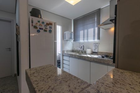 Apartamento à venda com 62m², 2 quartos e 2 vagasCozinha