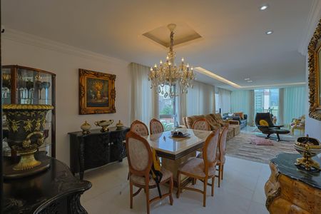 Apartamento à venda com 168m², 4 quartos e 3 vagasSala