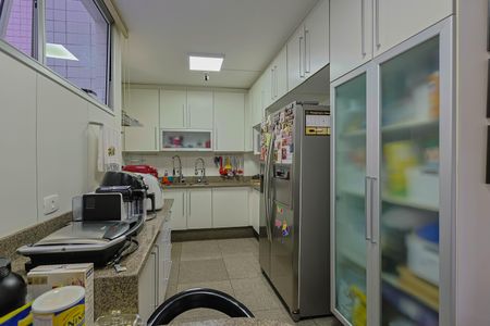 Apartamento à venda com 168m², 4 quartos e 3 vagasCozinha