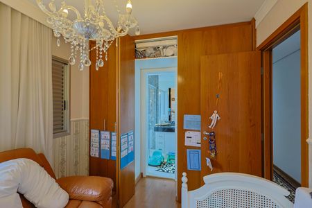 Apartamento à venda com 168m², 4 quartos e 3 vagas Suíte 1