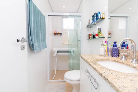 Apartamento à venda com 164m², 3 quartos e 3 vagas Apartamento à venda com 164m², 3 quartos e 3 vagasBanheiro 2