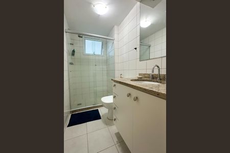 Apartamento à venda com 75m², 2 quartos e 1 vaga Apartamento à venda com 75m², 2 quartos e 1 vagaBanheiro da Suíte