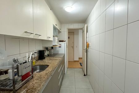 Apartamento à venda com 75m², 2 quartos e 1 vaga Apartamento à venda com 75m², 2 quartos e 1 vagaCozinha