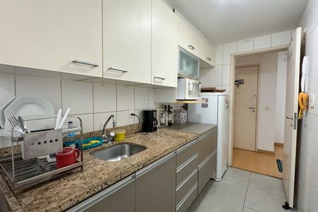 Apartamento à venda com 75m², 2 quartos e 1 vaga Apartamento à venda com 75m², 2 quartos e 1 vagaCozinha