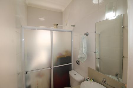 Casa à venda com 145m², 3 quartos e 4 vagasÁrea de Serviço - Banheiro