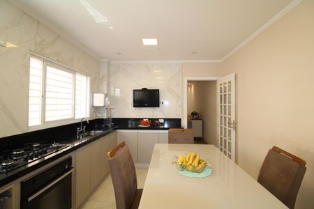 Casa à venda com 145m², 3 quartos e 4 vagasCozinha