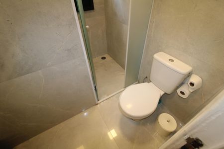 Casa à venda com 145m², 3 quartos e 4 vagasBnaheiro/ Suite 2