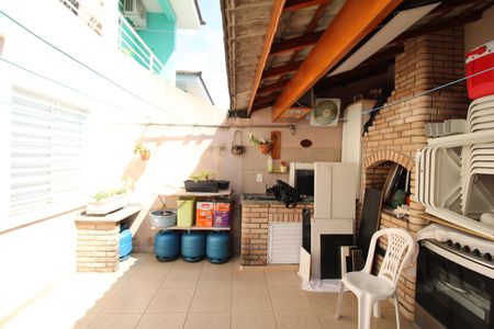 Casa à venda com 145m², 3 quartos e 4 vagasQuintal