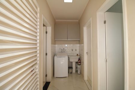 Casa à venda com 145m², 3 quartos e 4 vagasÁrea de Serviço