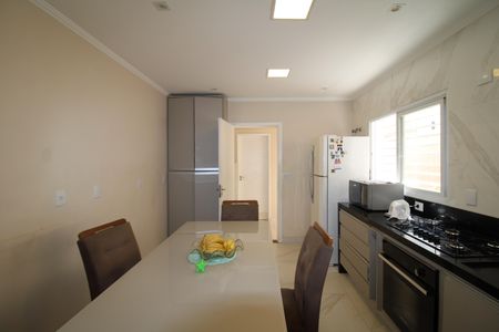 Casa à venda com 145m², 3 quartos e 4 vagasCozinha